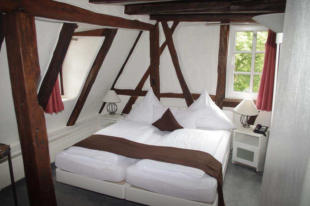Hotel Restaurant Altes Badhaus Eberbach  Room photo